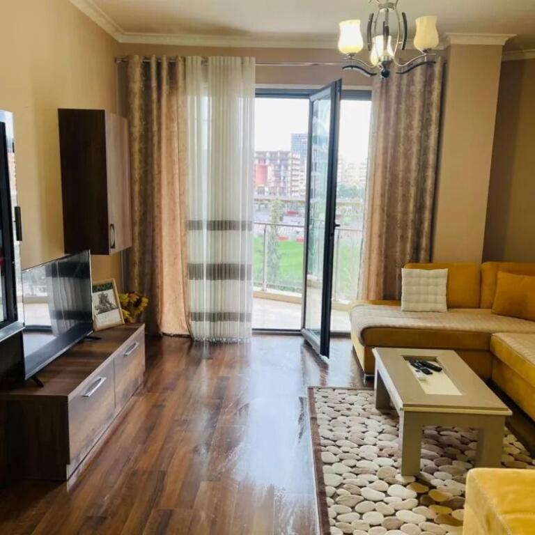Qera | Apartament 2 + 1 | Rruga e Kosovareve | 850 €/muaj
