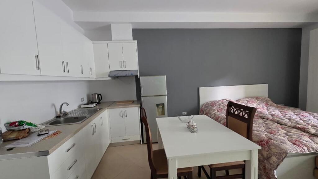 Studio për Shitje në Zonë Elitare pranë Marina Bay – Vlorë