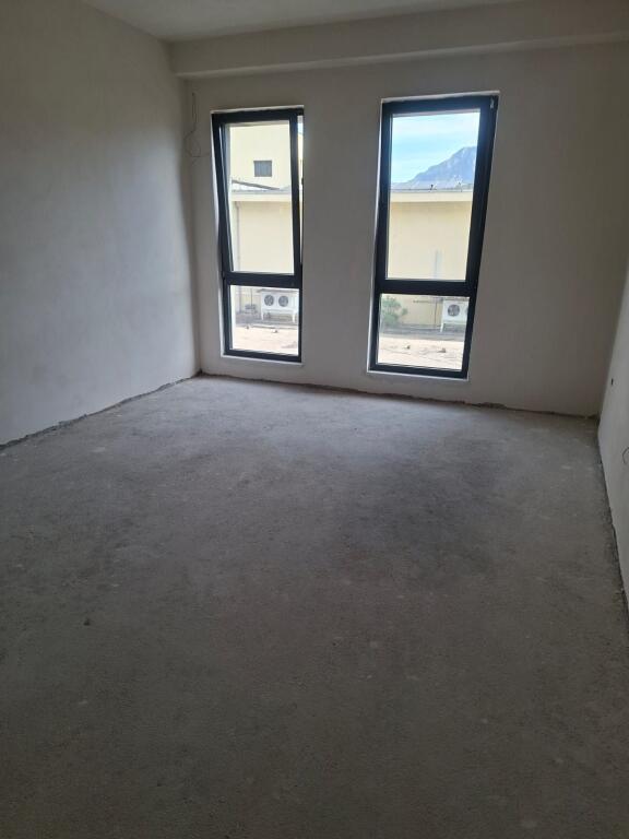 SHITET APARTAMENT 1+1 BULEVARDI I RI