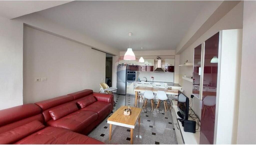 SHITET APARTAMENT 2+1 TEK TIRANA E RE