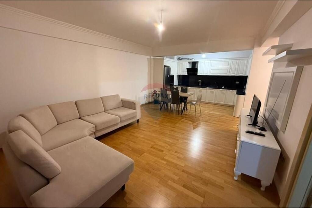 Apartament 2+1+2 per qira,Pallatet mlezjane !