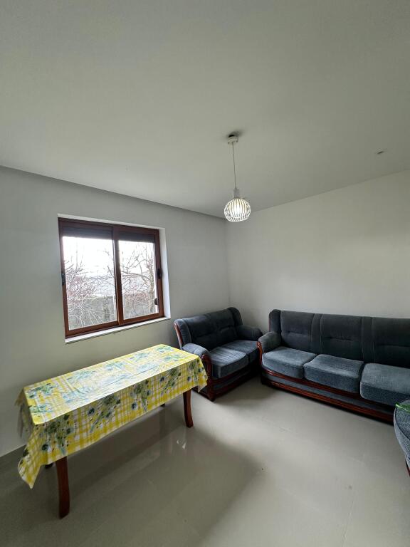 Shitet, Shtepi Private, Xhafzotaj, Durres