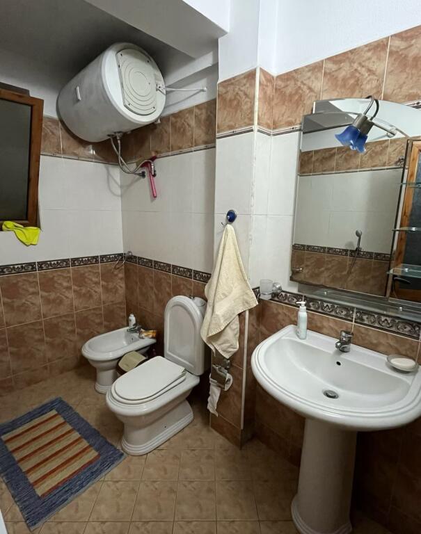 Jepet Me Qera Apartament 2+1+1 Ballkon