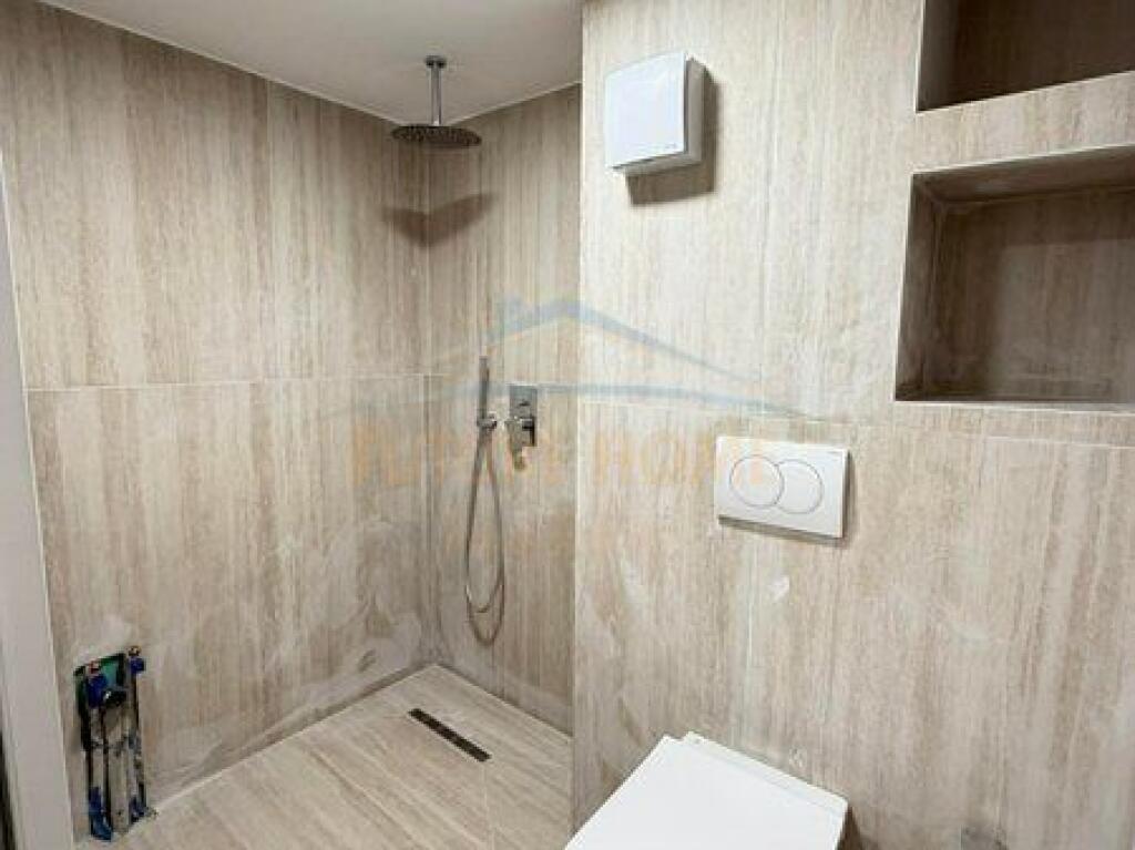 For sale, Duplex + Parking Spot, Golden Park