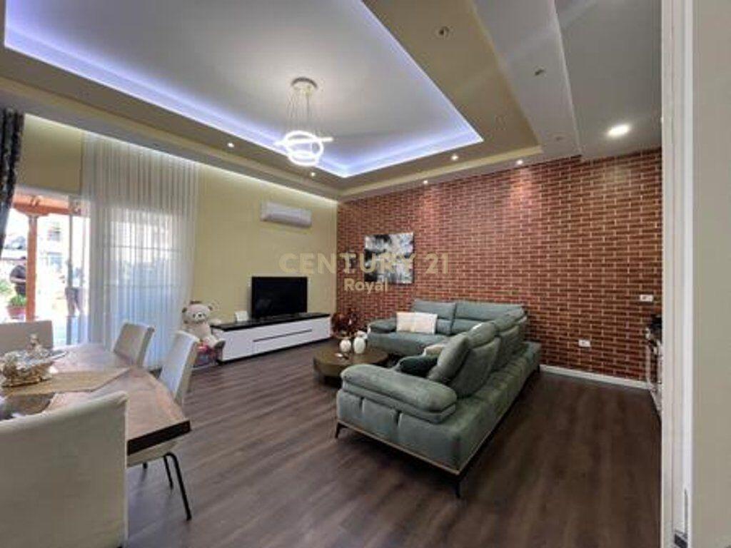 SHITET APARTAMENT 1+ 1 NE FRESK, ME PAMJE TE LIRE NGA MALI I DAJTIT 129,000 € Sip. Totale  170m2