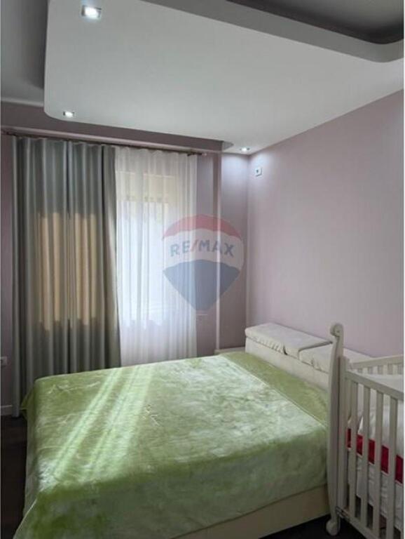 Jepet me Qira Apartament 1+1+Parkim Liqeni i thate