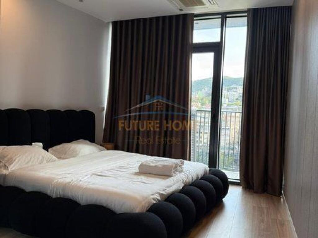 Shitet, Apartament 2+1+2, Lake View Residence, Tirane.