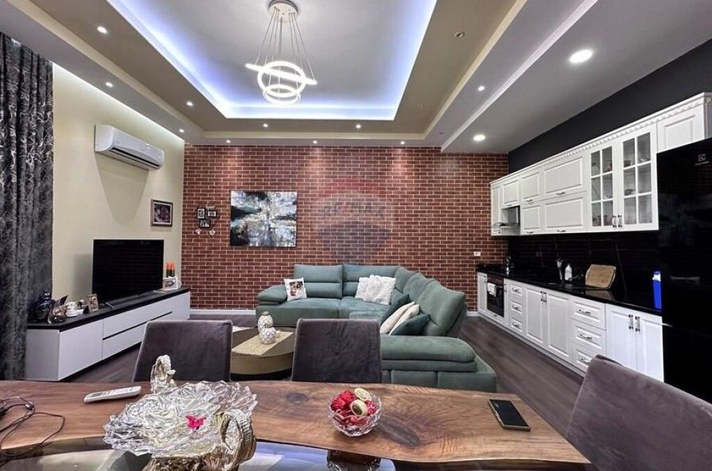 Shitet 1+1 +Verande ne Fresk (530261047-205)
