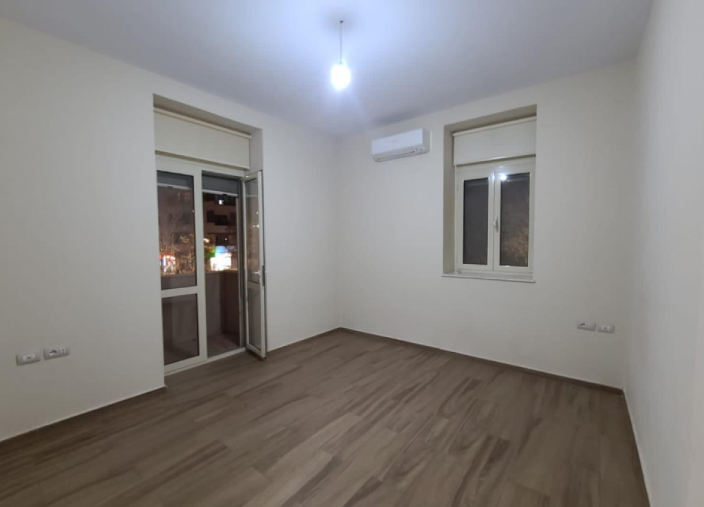 🏢 2+1 për Zyra / Biznes – Bulevardi Zogu i Parë