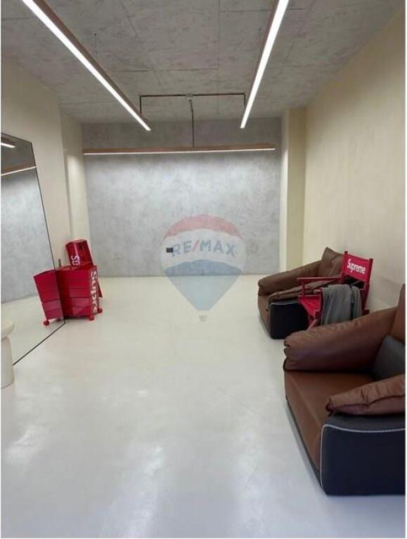 Business Unit for Sale – Paris Municipality