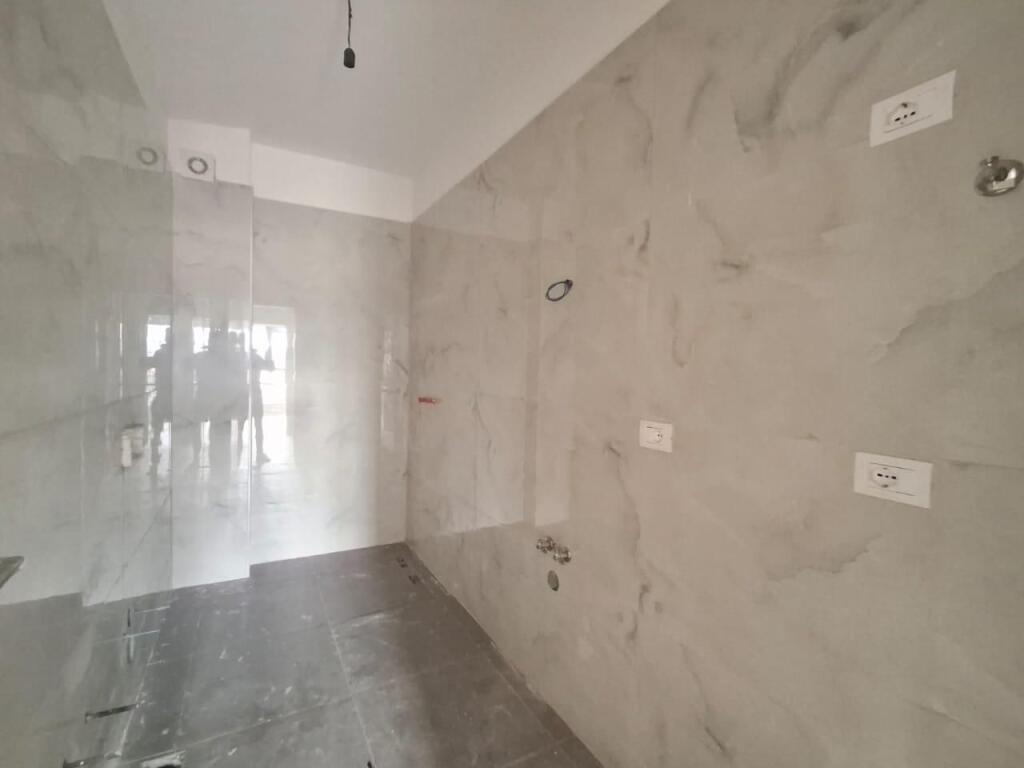 Apartament 3+1 me verandë në shitje – Rruga Qemal Stafa