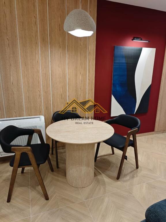 APARTAMENT 1+1 NE QENDER DURRES, PER QIRA !