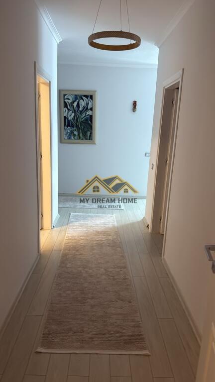 JEPET ME QIRA APARTAMENT UNIK TEK GJYKATA DURRES