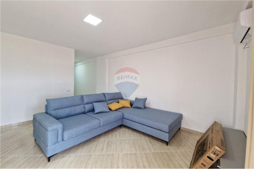 🏠 Apartament 1+1 – Për Qira 📍 7 Pallatet, pranë Lungo Mare / Regina City, Vlorë
