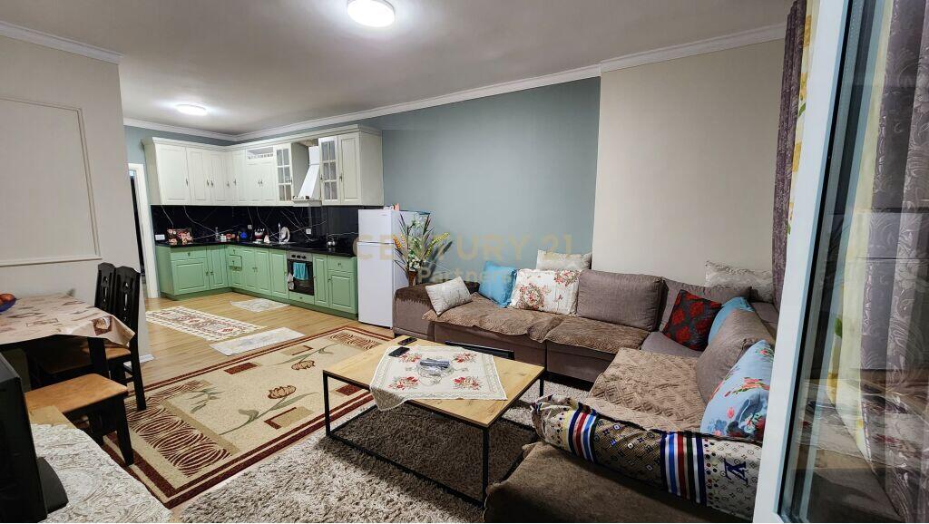 SHESIM APARTAMENT 1+1 TOTALISHT I MOBILUAR 90,000 €