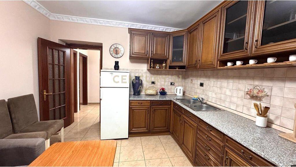 Apartment 2+1 with yard and parking space for rent – Fortuzi Street!