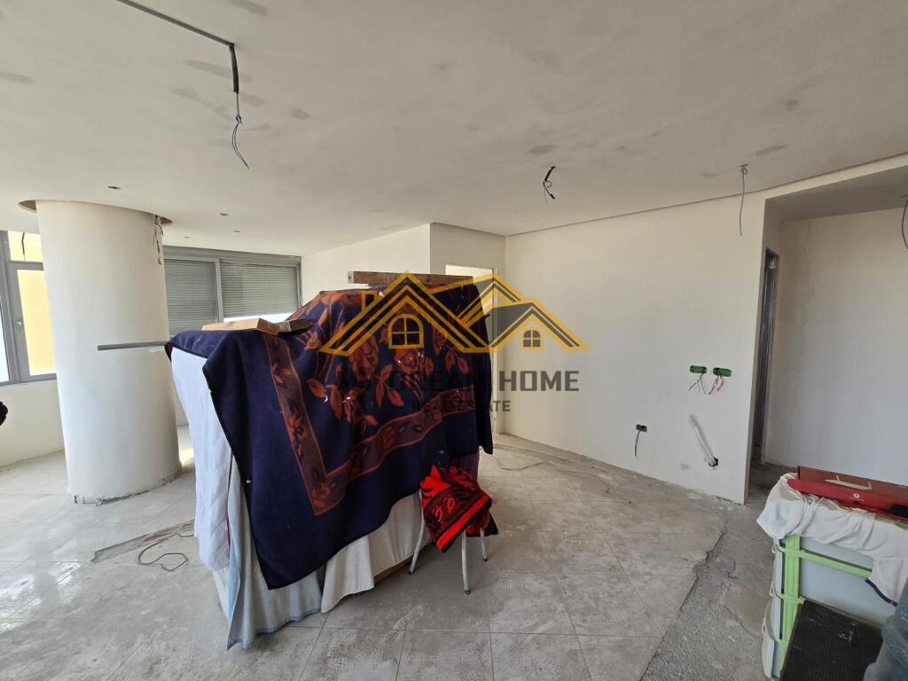 FOR SALE APARTMENT 2+1+3 DURRES CENTER!