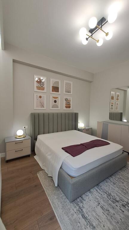 🏢 Apartament Modern 3+1+2 – pranë Kopshtit Botanik