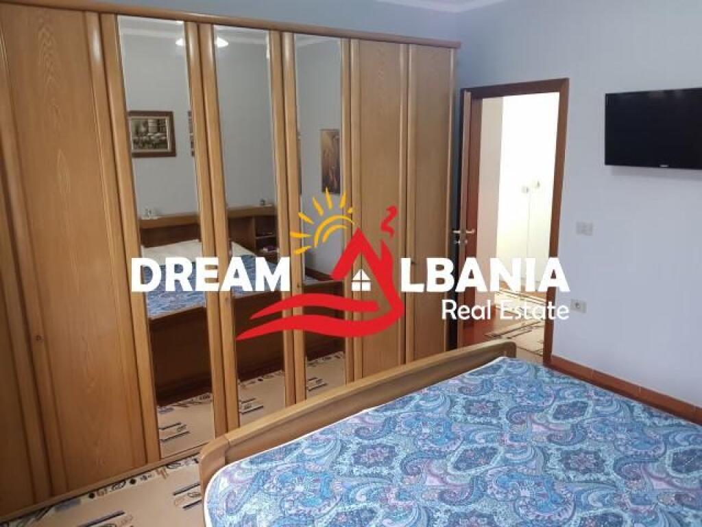 Apartament 2+1+2 me qera tek Brryli prane Maternitetit te Ri, Tirane (ID 42211348).