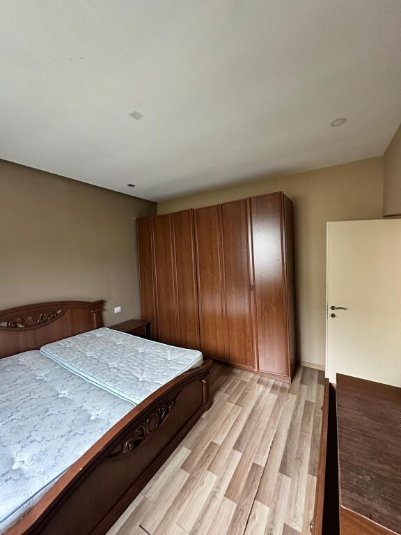 Shitet, Shtepi Private, Xhafzotaj, Durres