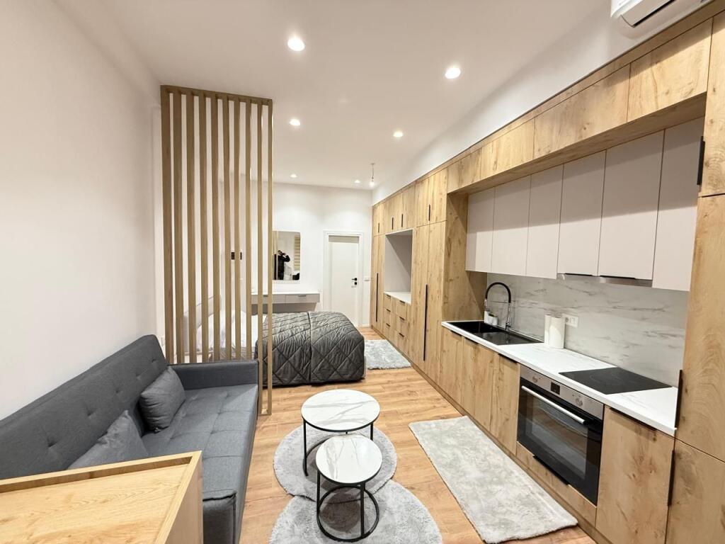 Gazoniere me qera ne Fresk, Rruga e Dajtit 350 Euro