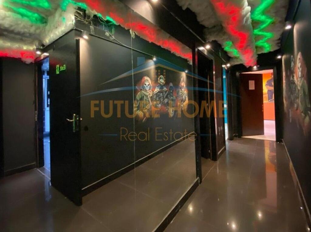 Rent, Space, Myslym Shyr.