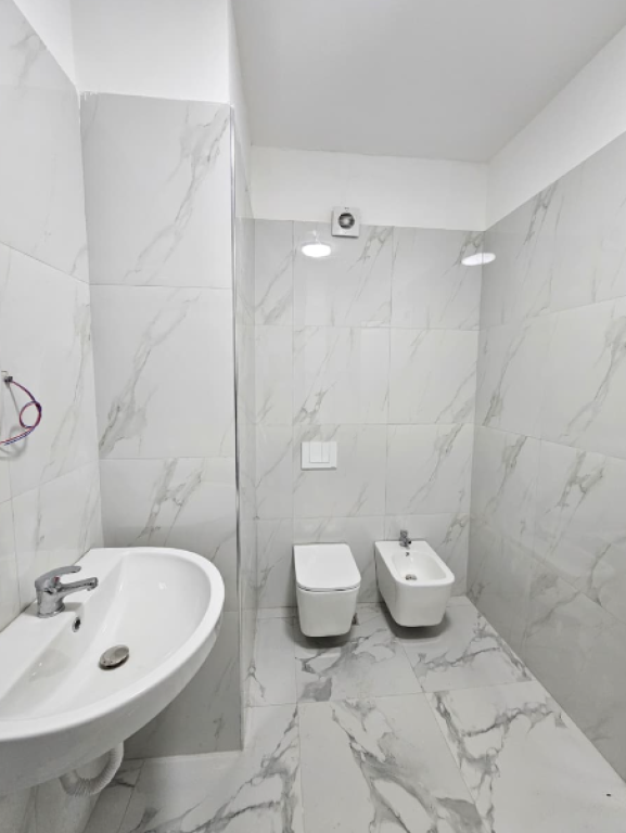 🏢 Zyre – Zogu i Zi