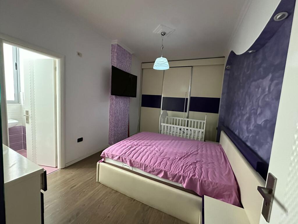 Apartament - Për Qira 2+1+PARKIM te FRESKU