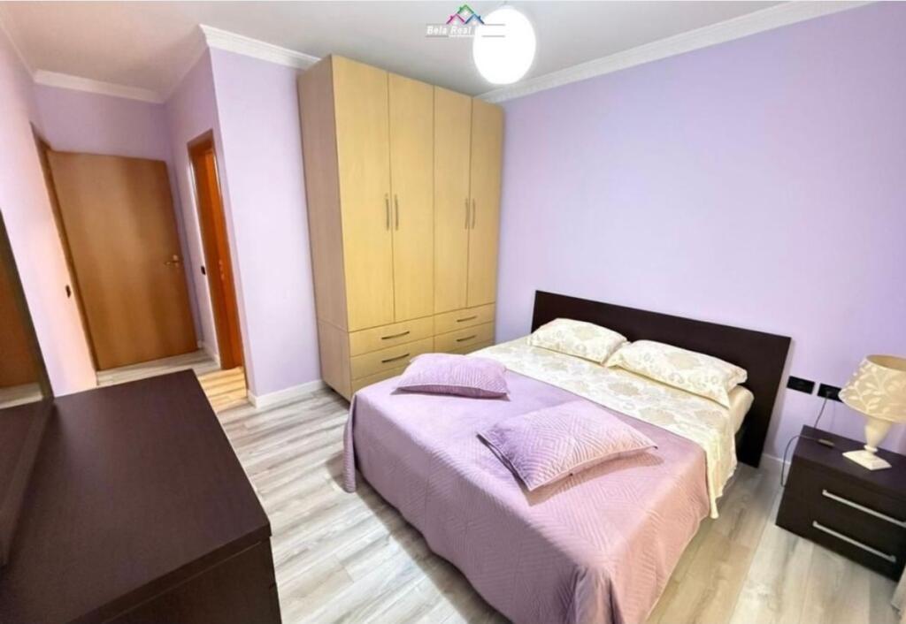 2+1,arredato al parco olimpico complesso Dinamo,800 euro