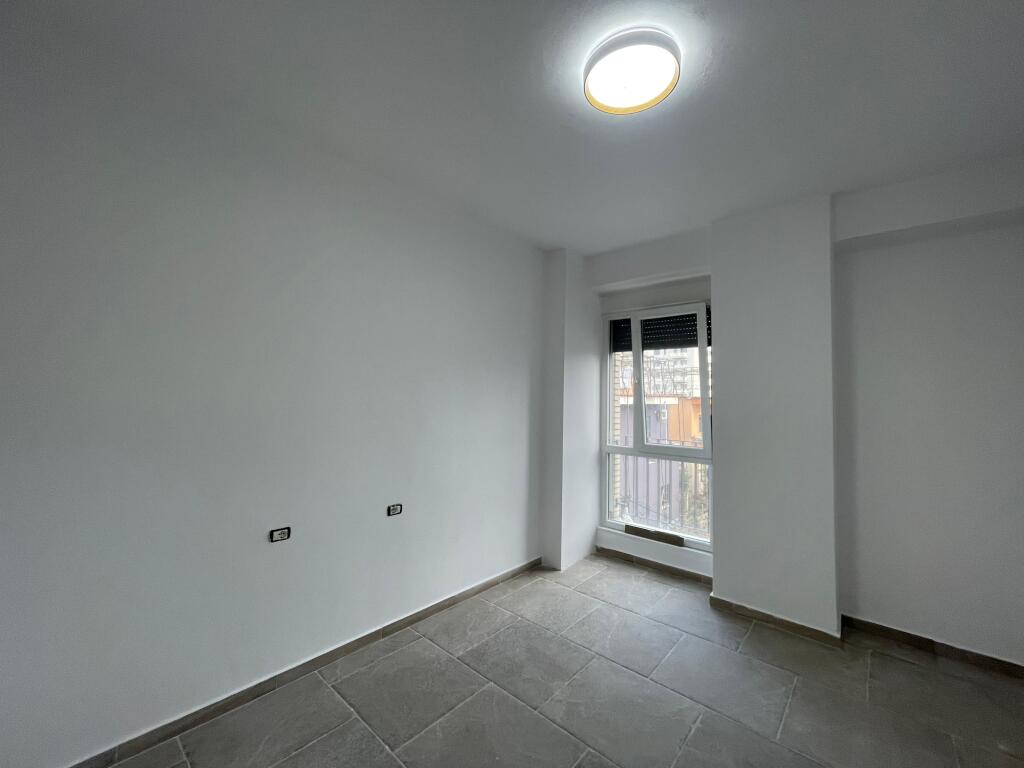 Ambient me Qira – Grand Park Residence (Fusha e Aviacionit)