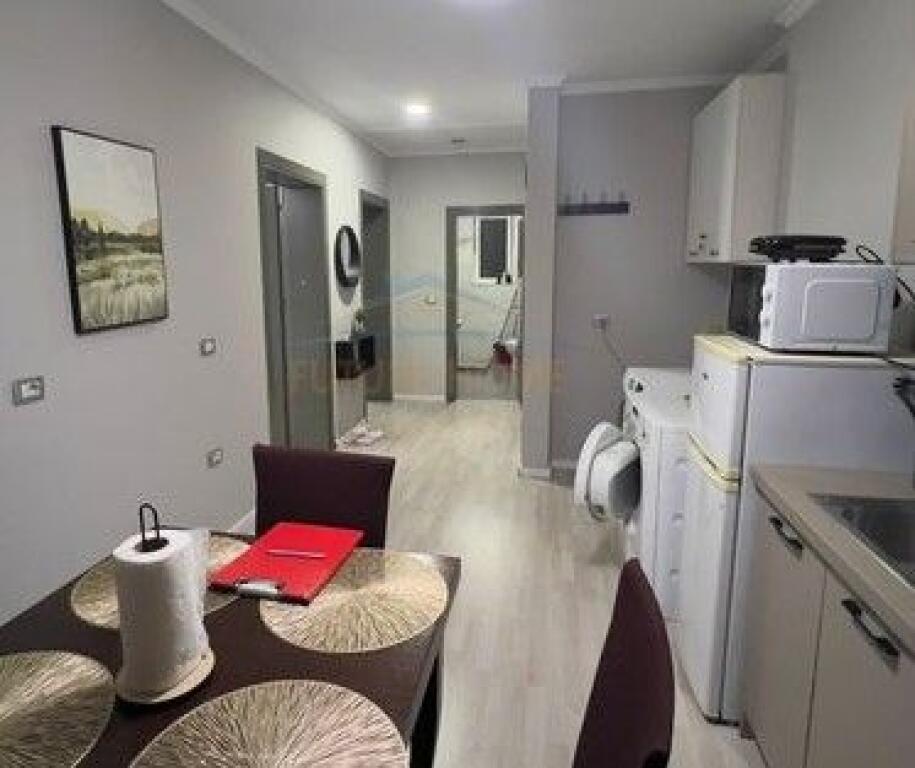 Qera, Apartament 2+1, Laprake, Tirane.