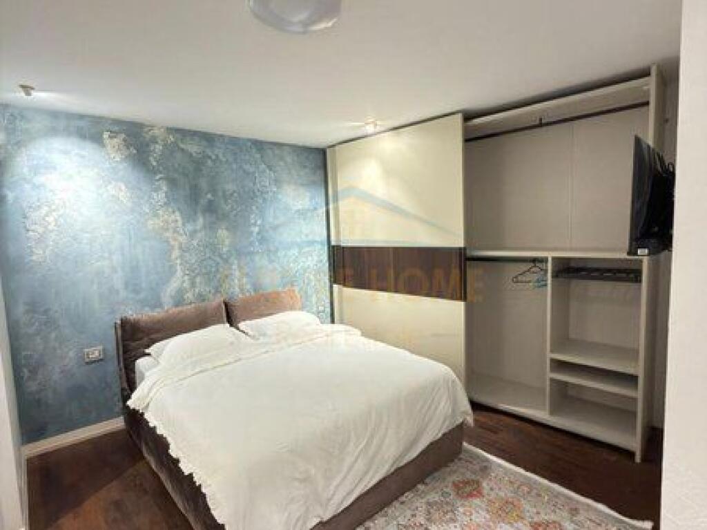 Shitje, Apartament 2+1+2