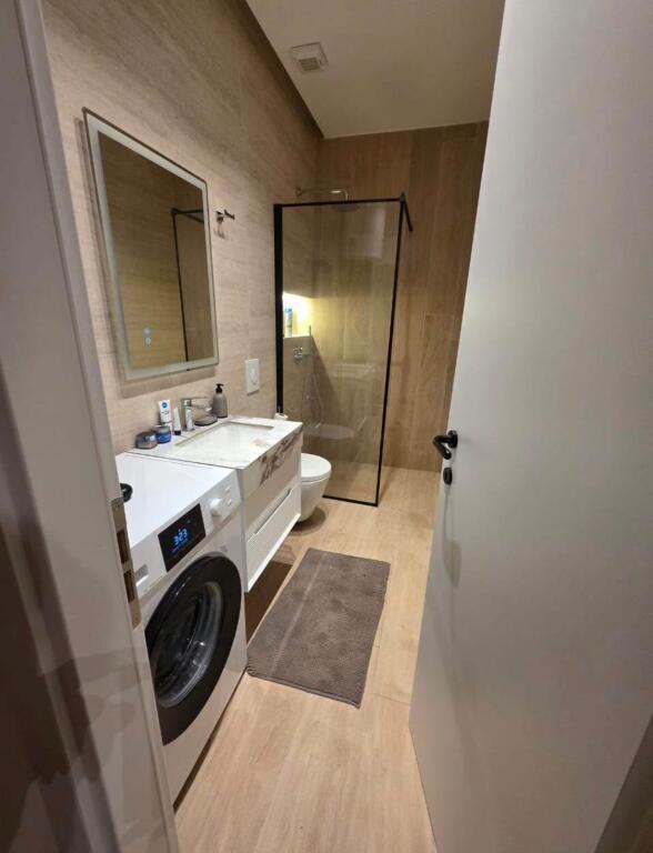 Apartament 1+1 tek Liqeni i Thate!