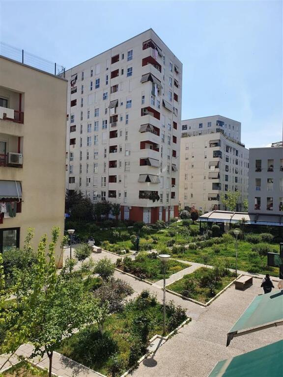 Shitet apartament 1+1 Kompleksi Kontakt.