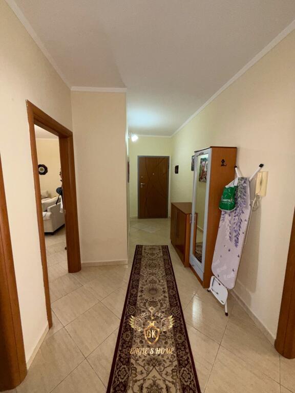 🏡 APARTAMENT ME QERA  • 2+1+2 me ballkon 💰 Çmimi: 40.000 leke neto ✅