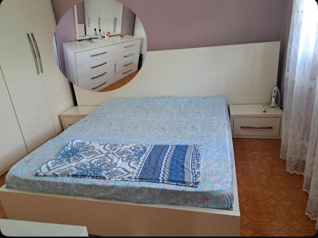 shtepi me qira 5 minuta nga Pazari i Ri