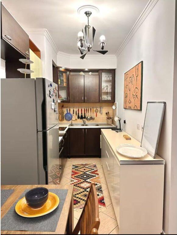 Shitet, Apartament 2+1, Zogu i Zi, Tiranë. 176,000 €