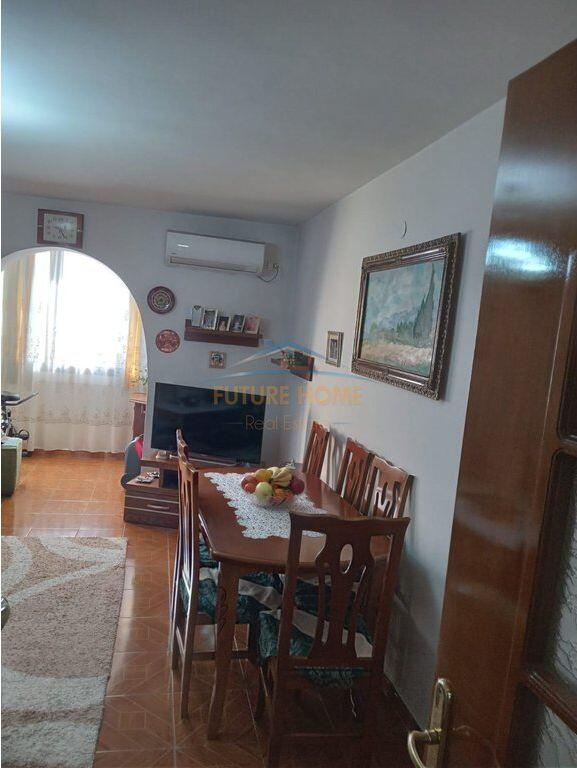 Shitet Apartament 2+1, Rruga Asim Vokshi