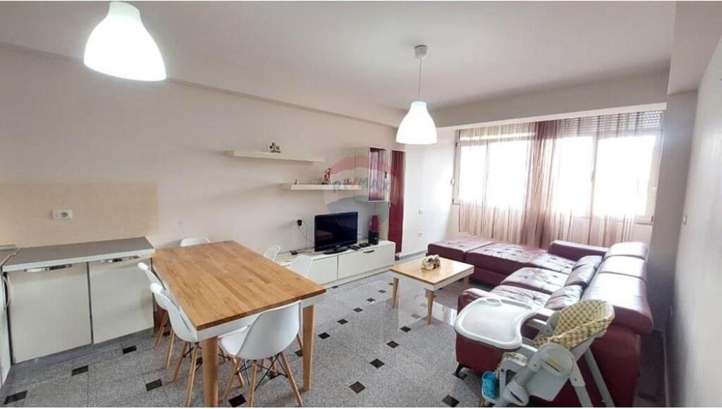 SHITET APARTAMENT 2+1 TEK TIRANA E RE