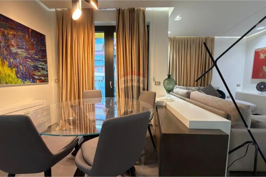 For rent 2+1+ Parking at the Artistic High School