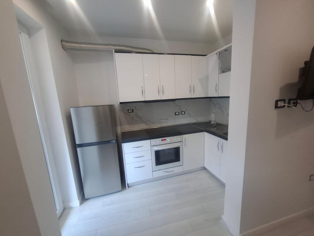 Jepet apartament me qera 1+1
