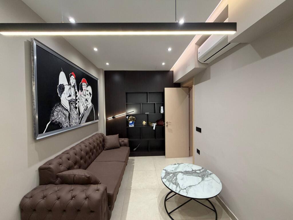 Ambient zyrash per qira tek Myslym Shyri.