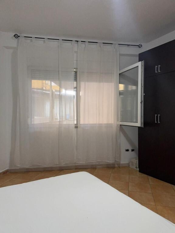 Jepet me Qera Apartament 1+1 Lagja 12 ne Durres