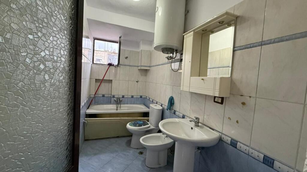 Apartament 2+1+2 per shitje tek 21-Dhjetori