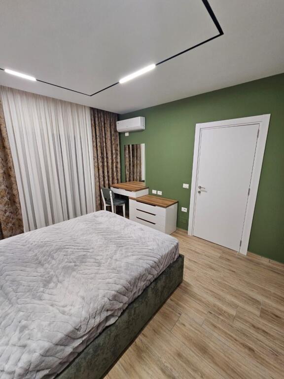 Vlore (Lungomare) , affittasi dal Proprietario, senza commissione appartamento 1+1+Balcone Piano 5, 65 m² 450 €