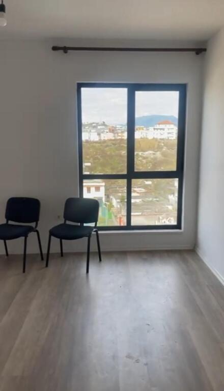 Appartamento 2+1+2 in affitto Vuoto, alla fine della via 5 Maj vicino alle nuove costruzioni 430 mila leke