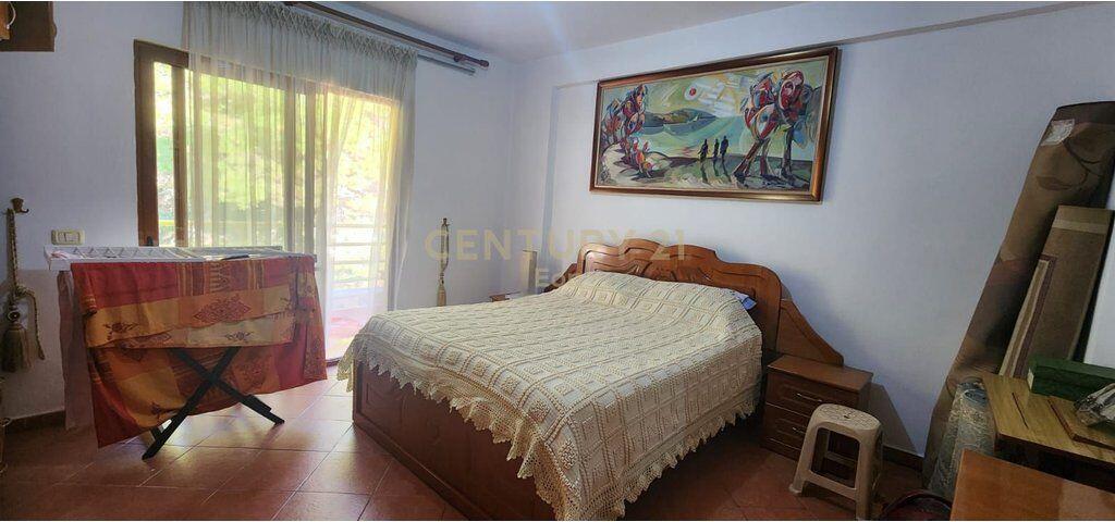 JEPET ME QERA APARTAMENT 2+1 TE SHKOLLA GREKE ! 400 €