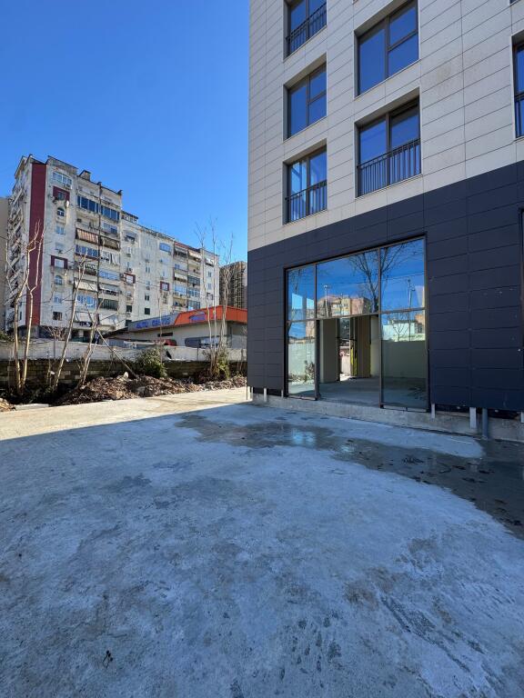 AMBJENT SHËRBIMI 06 | KATI 0