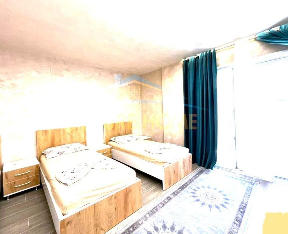 For sale, 3+1 apartment with 3 balconies, Qerret, Kavaje