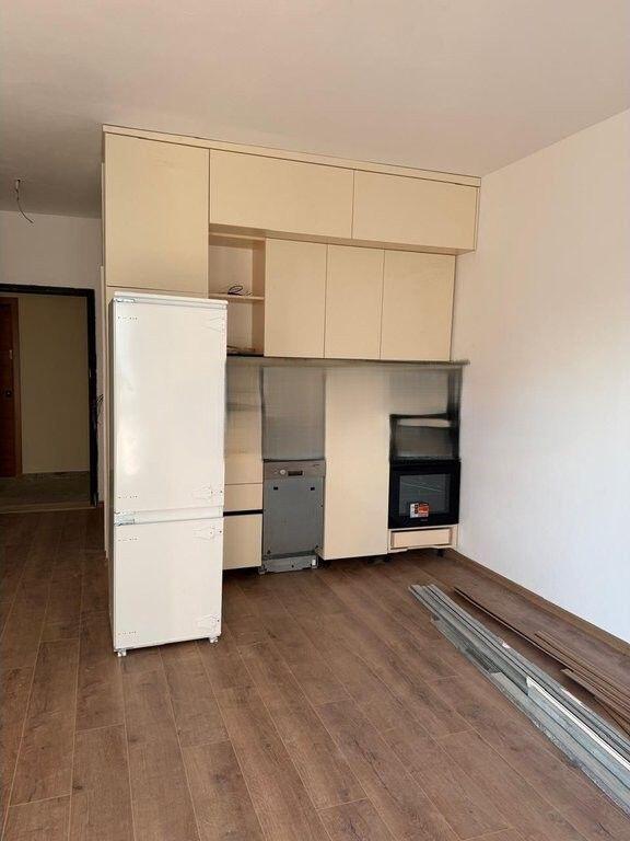 JAPIM ME QIRA APARTAMENT 1+1 ZOGU I ZI ,BANIM/ ZYRE! 600 € /Muaj